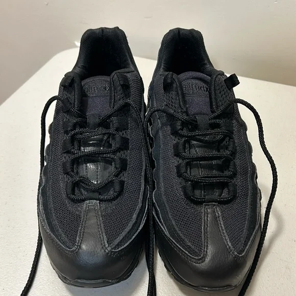 2018 Air Max 95 GS 'Triple Black' - Picture 1 of 10